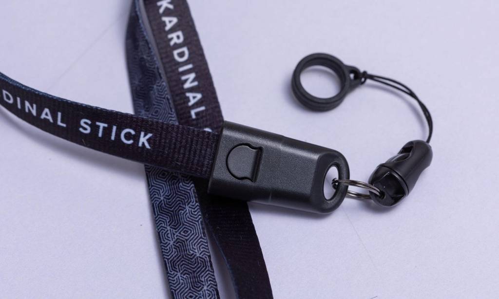 ประโยชน์จากสายคล้อง Kardinal Strap ของดีที่ไม่ธรรมดา